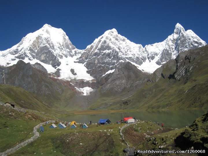 Carhuacocha Lake | Cordillera Huayhuash Trekking Peru | Huaraz, Peru | Hiking & Trekking | Image #1/6 | 