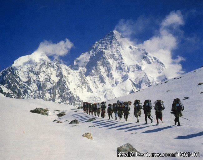 Hunza Adventure Tours | Treks To Gondogoro La | Image #5/14 | 