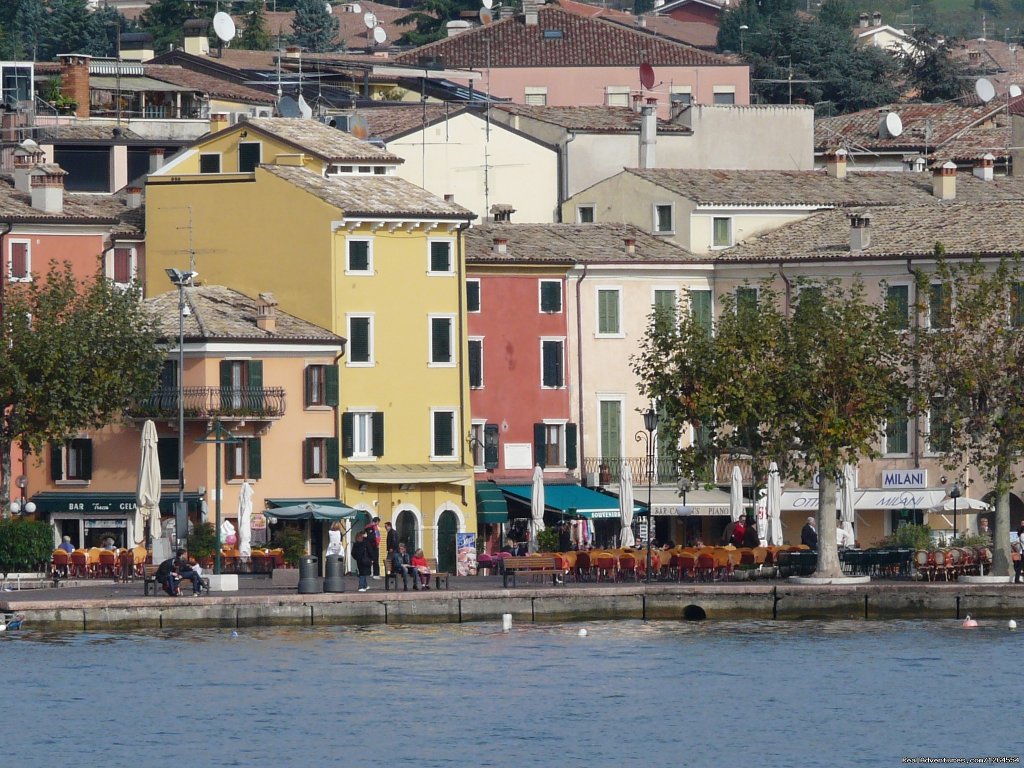 Garda | Garda Lake and Hills | Image #16/18 | 