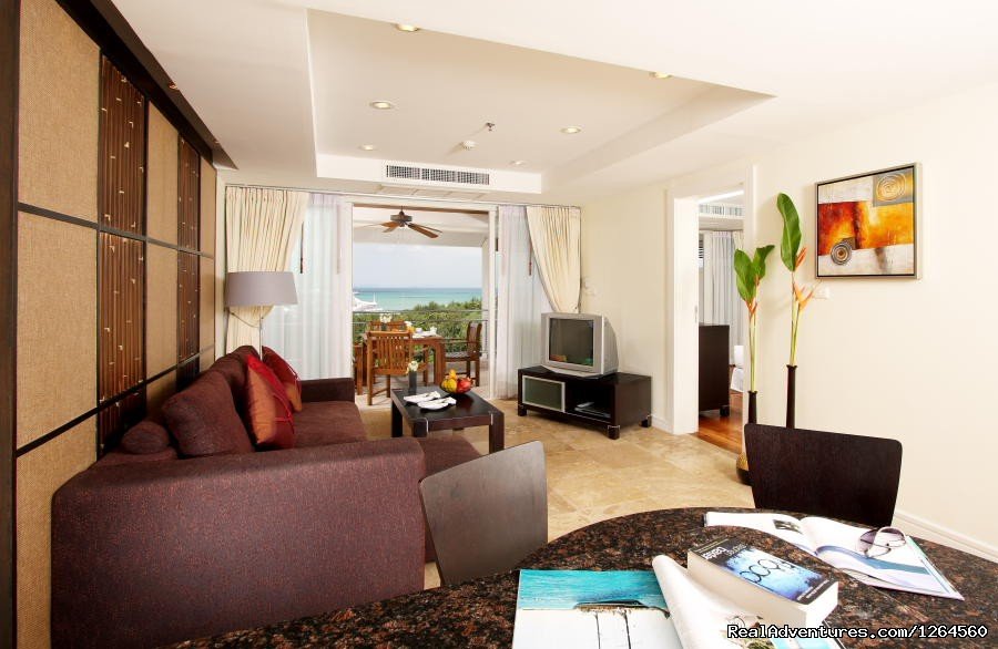 Suite Accommodation - Living Space | R3TREAT - Regenerate, Rejuvenate, Restore | Image #17/22 | 