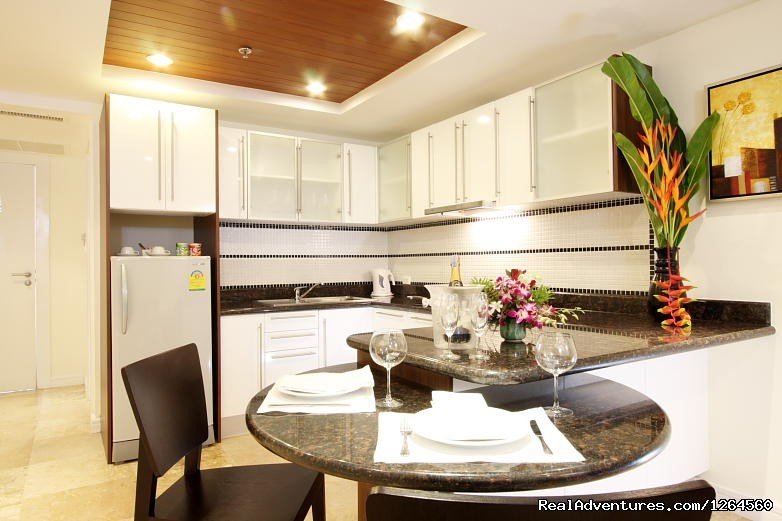 Suite Accommodation - Kitchenette | R3TREAT - Regenerate, Rejuvenate, Restore | Image #19/22 | 