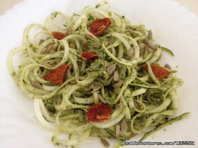 Raw vegan pasta | Detox and Yoga holiday Spain | Image #5/8 | 