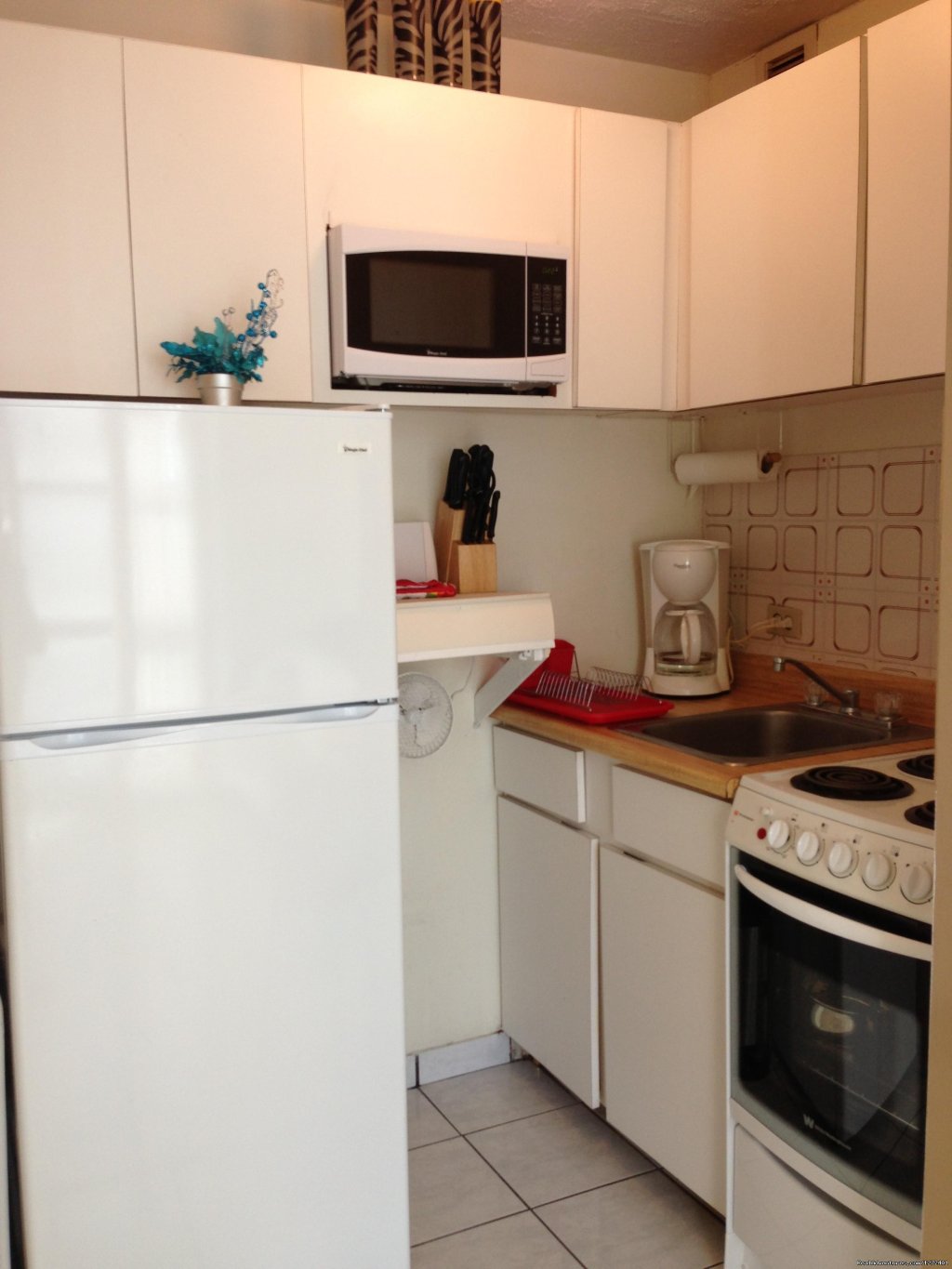 Kitchen | Studio Apt. In Condado on Ashford Ave  Puerto Rico | Image #3/10 | 