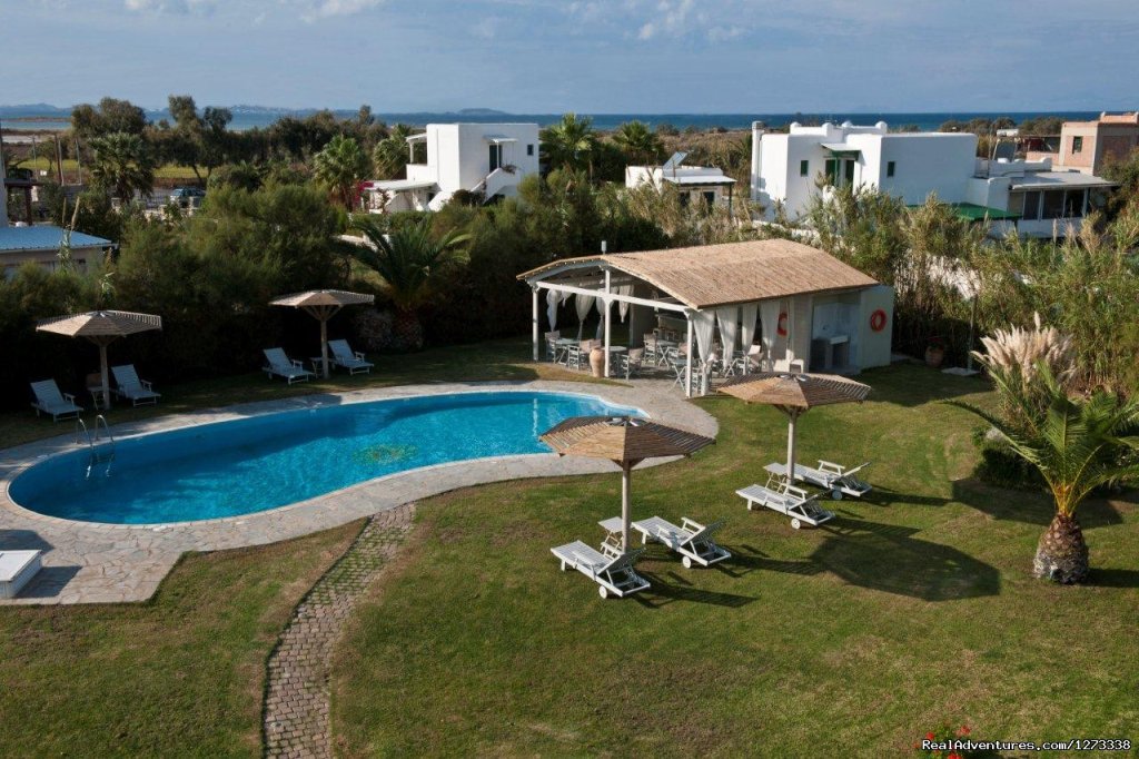 AMMOS NAXOS Exclusive Apartment -  Pool Bar | Ammos Naxos Exclusive Apartment & Studios | Image #2/10 | 