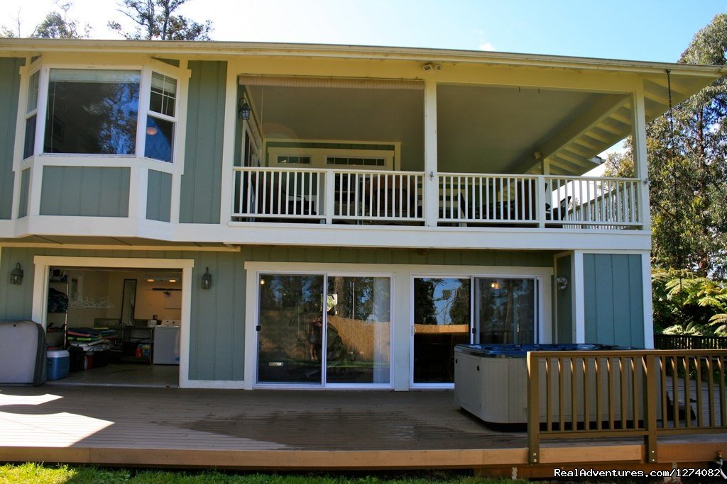 Kona Mountain Home, Side View | Kona Mountain Home & Cottage, Elegant and Secluded | Image #2/5 | 