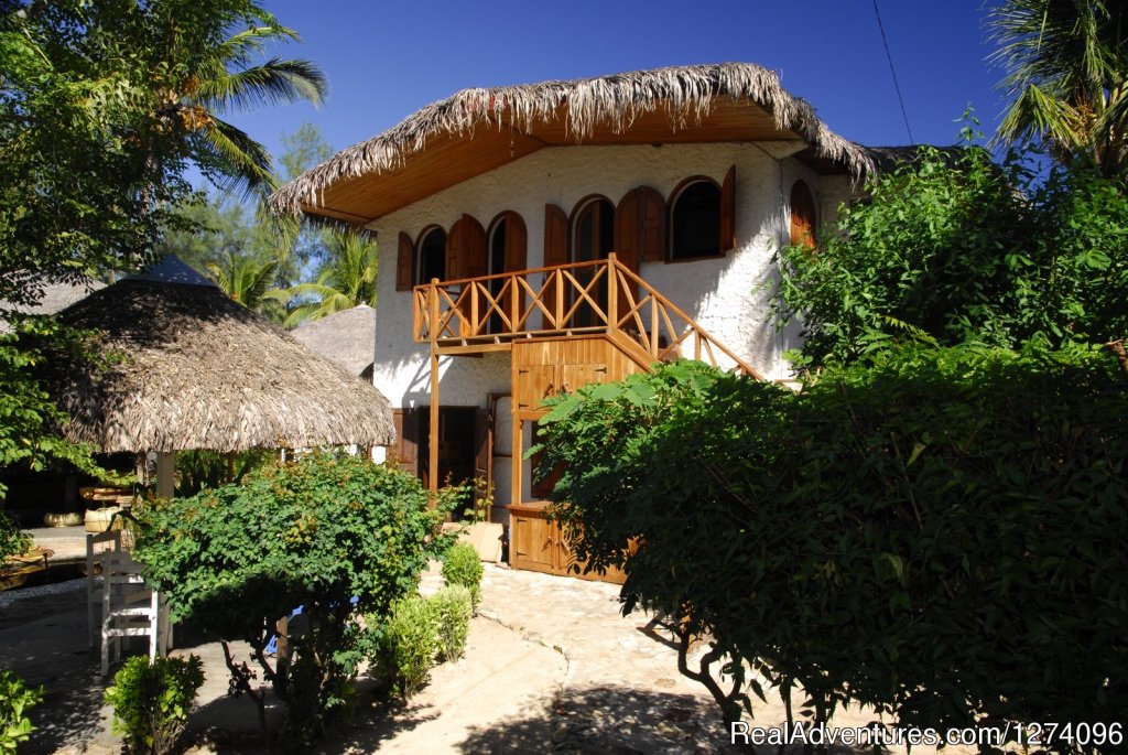 Room  10 | Chez Maggie Hotel Morondava Madagascar | Image #7/8 | 