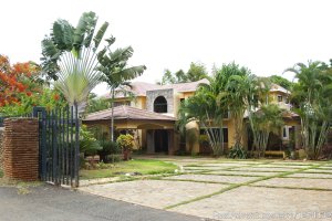 Casa Dorado Bed & Breakfast