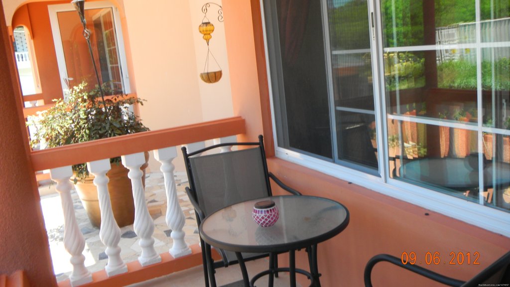 Patio | Luxury vacation rentals at Briarwood | Image #7/10 | 