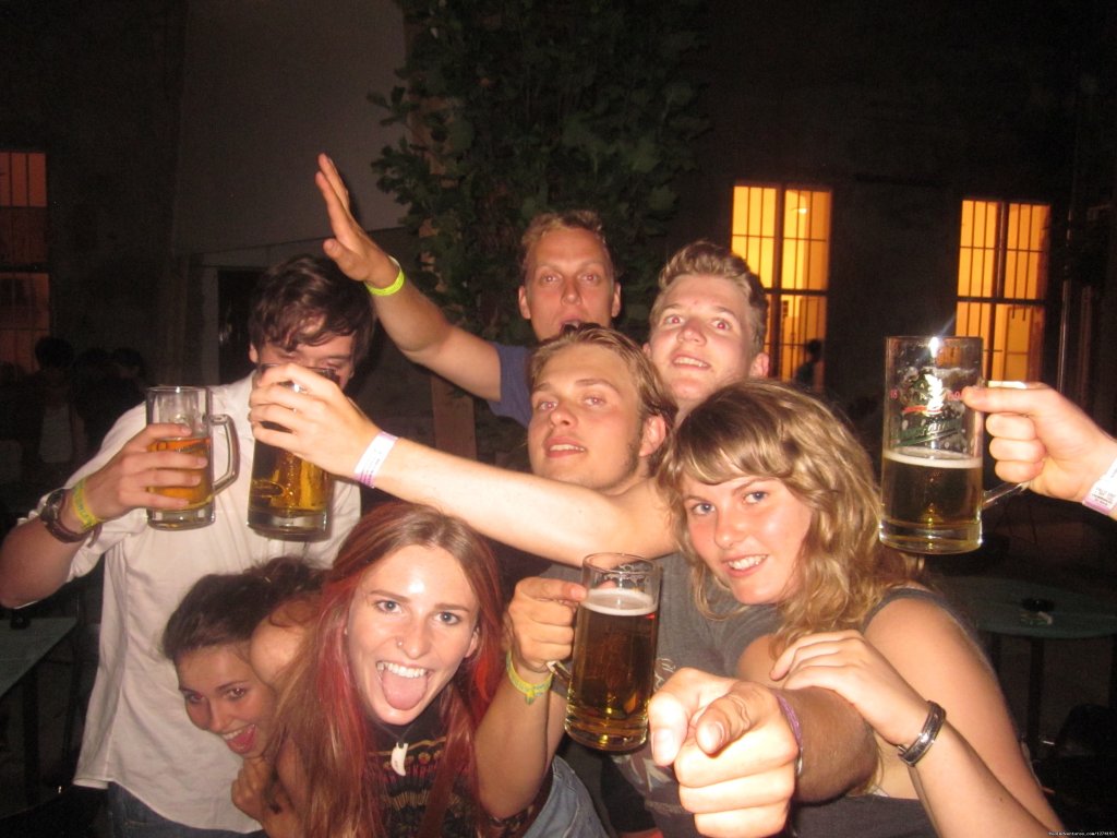 AllNightCrash Budapest Pub Crawl | Image #4/13 | 