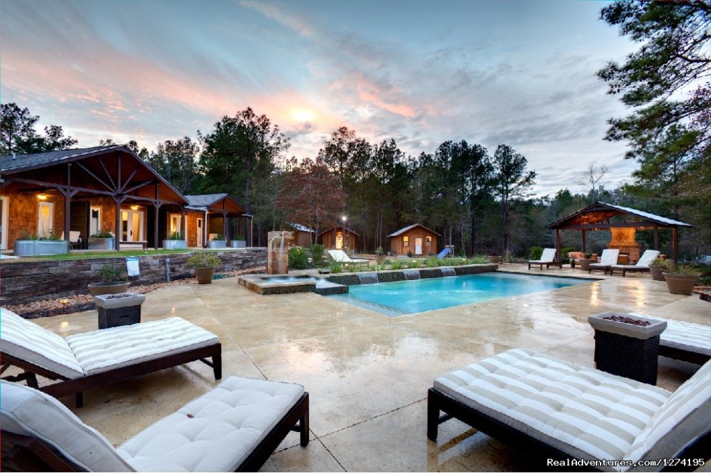 Poolside | Deer Lake Lodge Spa & Resort | Image #10/14 | 