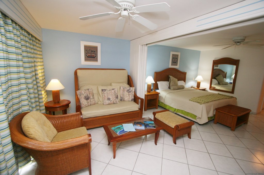 Studio Ocean View with Private Jacuzzi | Sapphire Beach Club Resort, St. Maarten | Image #8/22 | 