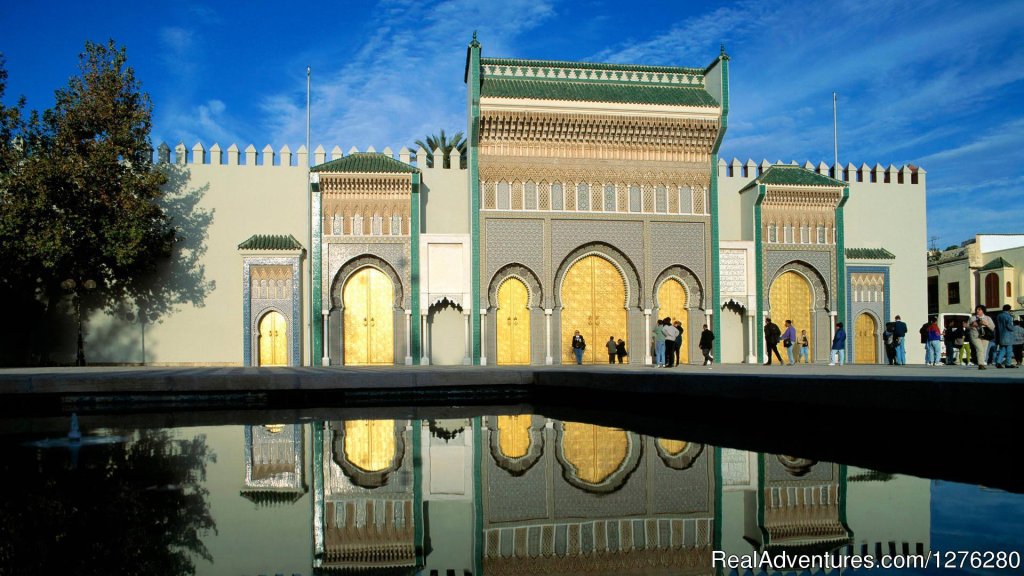 Entrance of the Royal palace in fes | Morocco Itinerary Tours | Image #13/16 | 