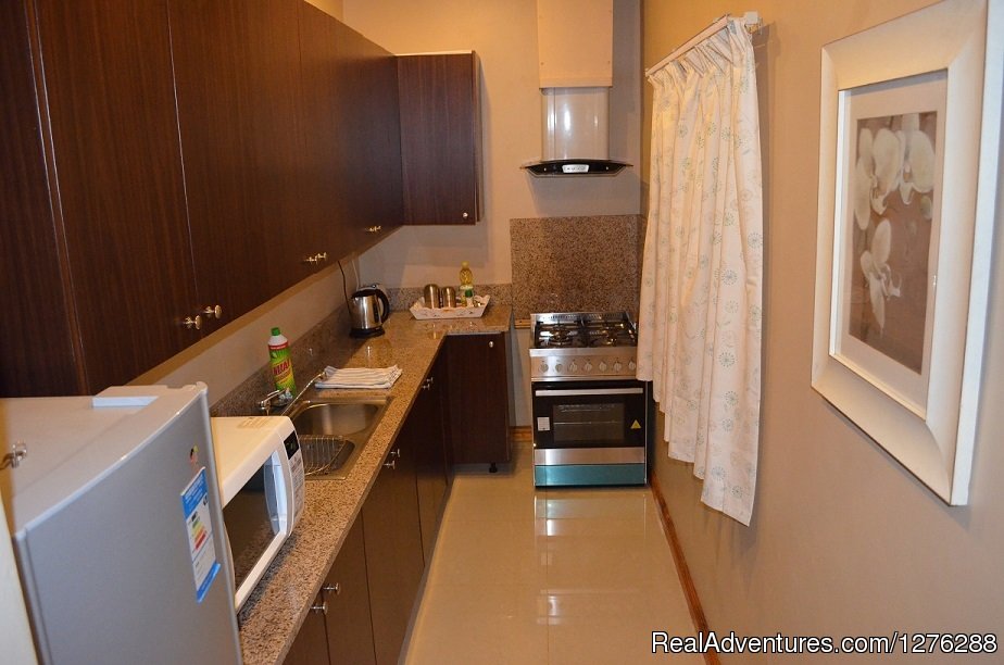 Kitchen | Bayview Studio Apartment | Image #2/11 | 