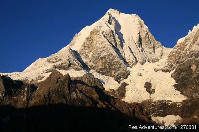 Trekking in Huayhuash, Peru. | Peru Expeditions - Tour Operator | Image #18/26 | 