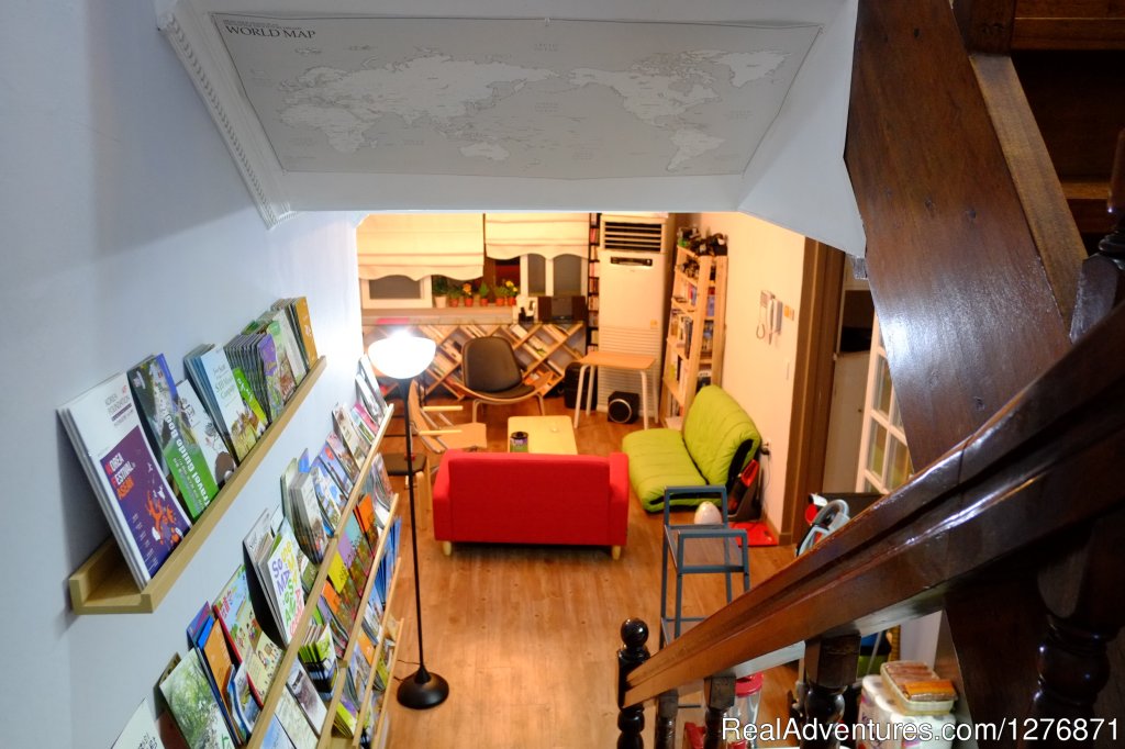 Living room | BnB Guesthouse GET Hongdae, Seoul | Image #14/17 | 