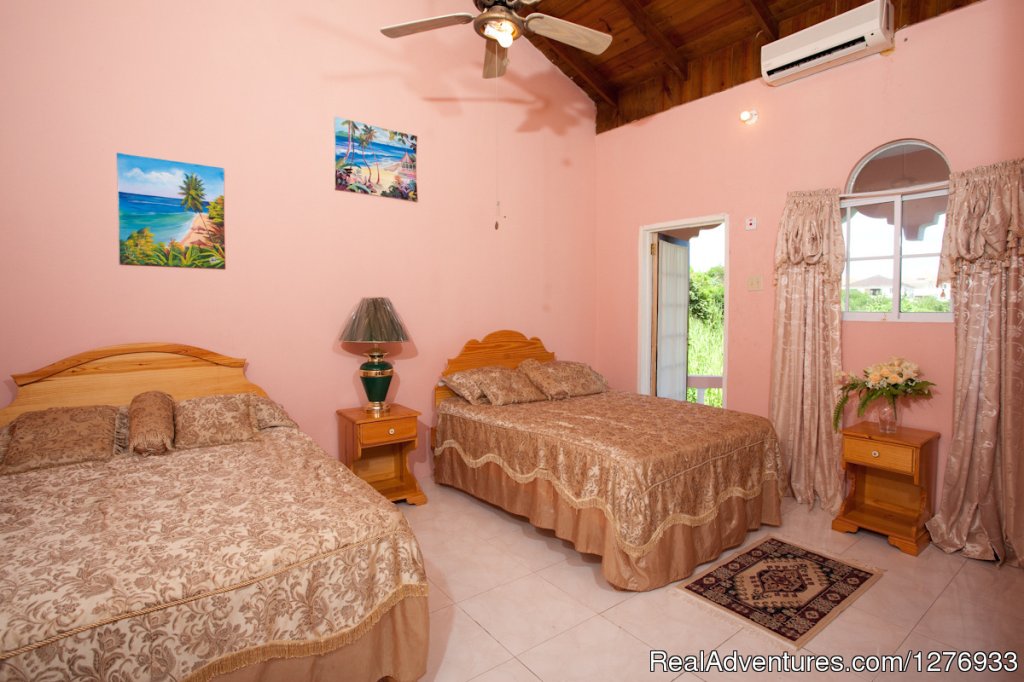 Villa Double Bedroom 2 | Luxury Jamaica Villa | Image #3/6 | 