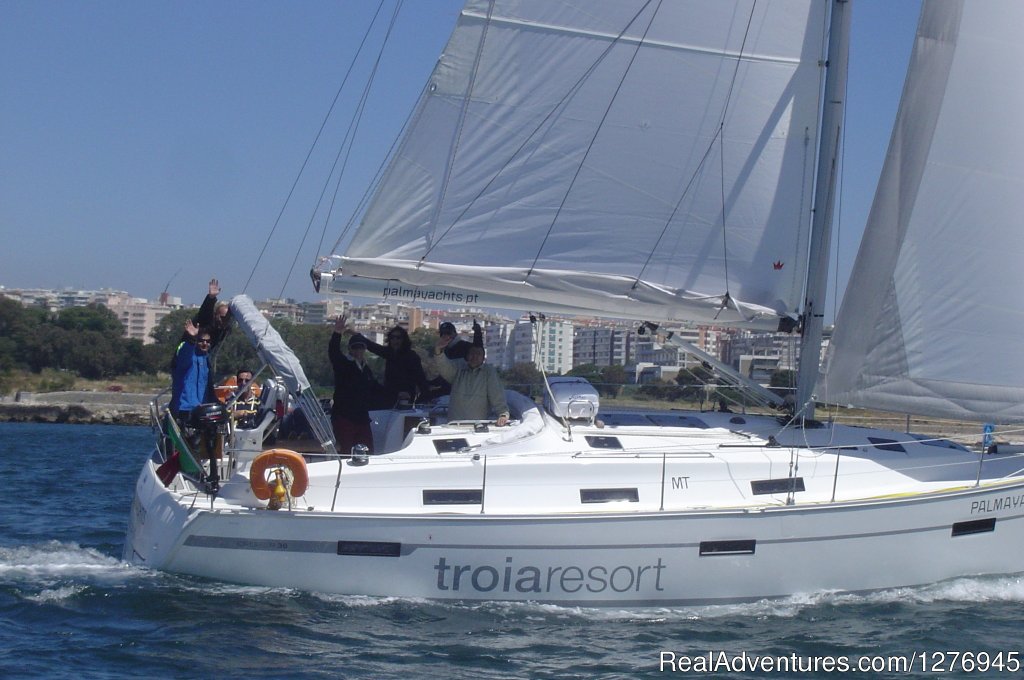 Boat trips in Lisbon | Lisbon, Portugal | Cruises | Image #1/6 | 