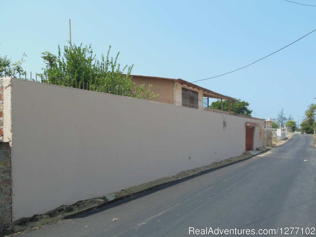 House spans three Lots. | Bungalow by the Sea 'No Longer for Rent.' | Image #7/26 | 