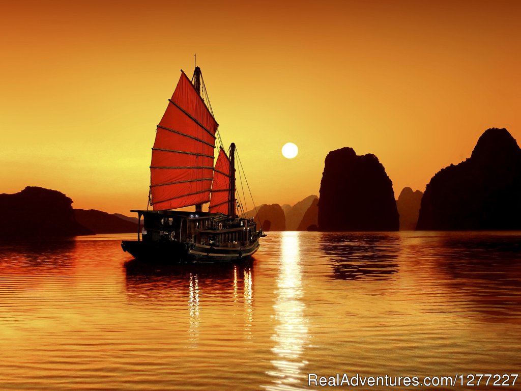 Halong Bay Cruises | Image #3/17 | 