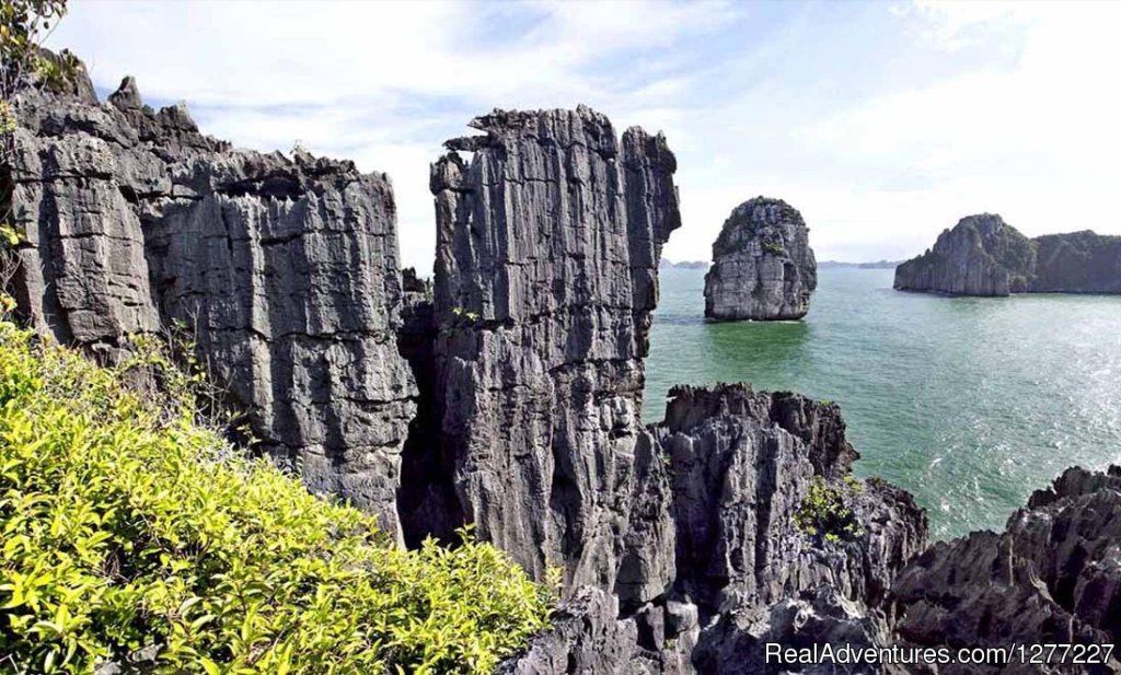 Halong Bay Cruises | Image #12/17 | 