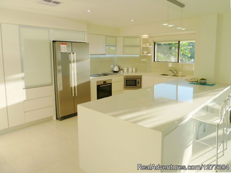 Noosaville Accommodation:Riverfront Holiday Apartments | Noosaville Accommodation:Riverfront Apartment | Image #4/8 | 