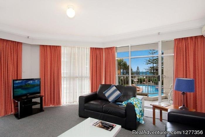 Burleigh Surf Beachfront Apartments | Image #2/7 | 