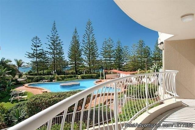 Burleigh Surf Beachfront Apartments | Image #6/7 | 