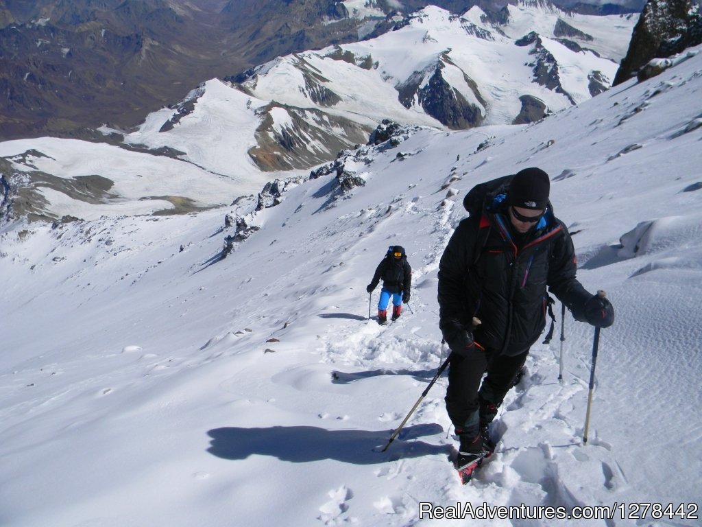 Aconcagua Expeditions | Mendoza, Argentina | Rock Climbing | Image #1/1 | 