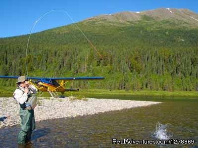 Fly Fishing | Northern Rockies Lodge | Image #4/6 | 