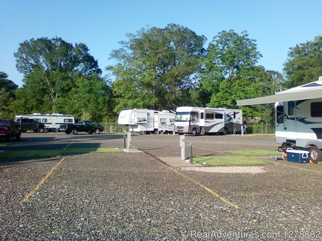 RV Sites | Leisure Landing Rv Park, Beautiful Hot Springs, Ar | Image #4/26 | 