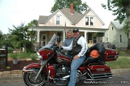 Motorcycle Friendly | Janssen Park Place Bed & Breakfast | Image #2/6 | 