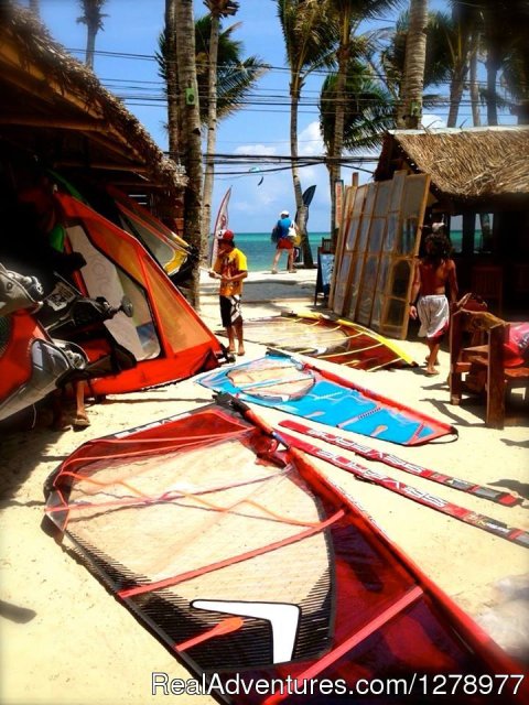 Rigging the brand new Severne Sails