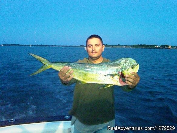 Dan With A Nice Bull Mahi | D.C. Outdoor Adventures | Image #16/26 | 