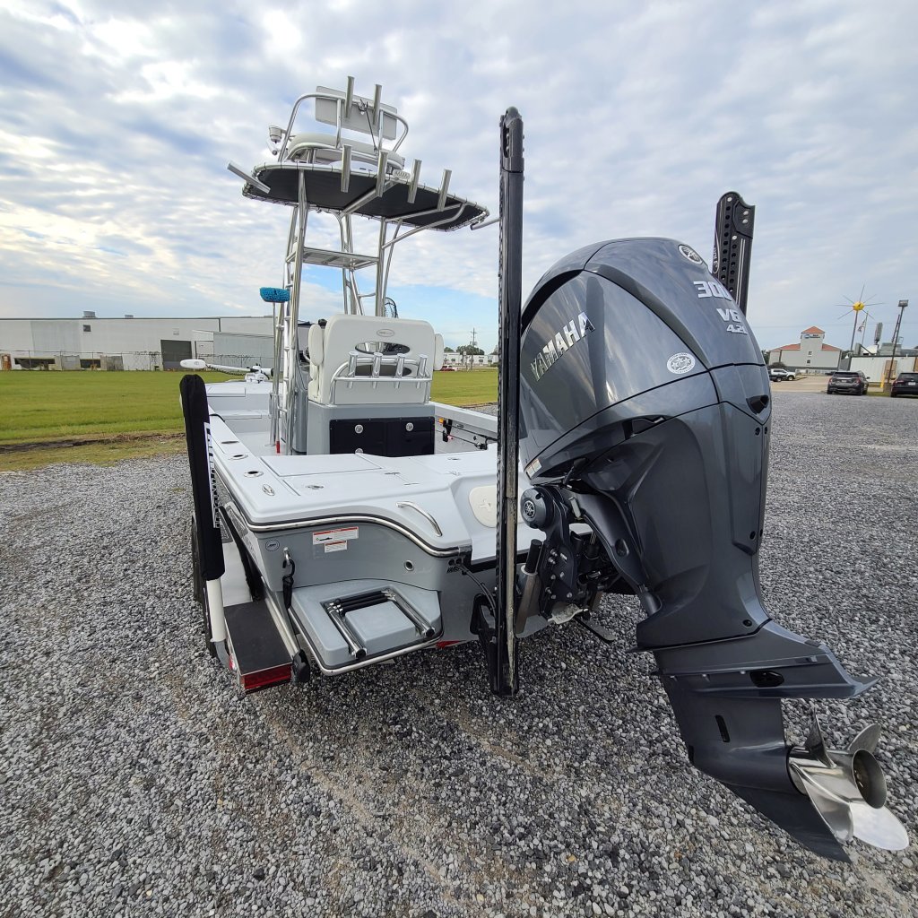 Yamaha 300 4-stroke | South Louisiana Red Fishing Charters | Image #16/21 | 