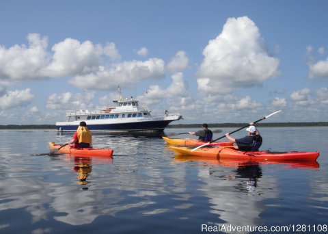 Kayaking with the Cumberland Queen II