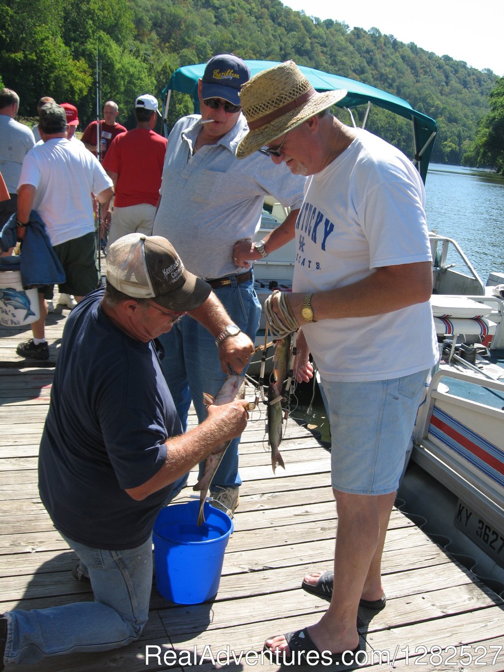 Fishing On The River | Kentucky River Campground | Image #15/22 | 