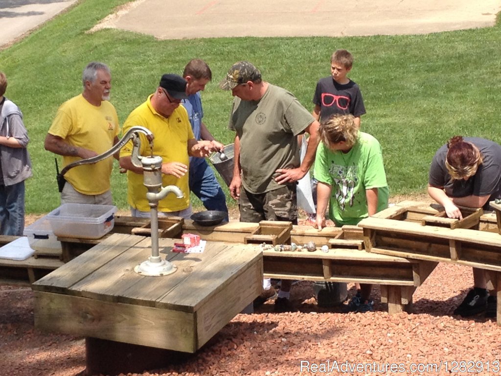 Gold Panning & Gem Mining | Hocking Hills KOA & Gem Mine | Image #2/6 | 