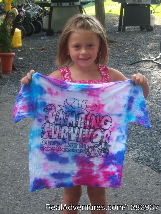 Tie Dye Craft | Delaware Water Gap-Pocono Mountain KOA | Image #2/11 | 