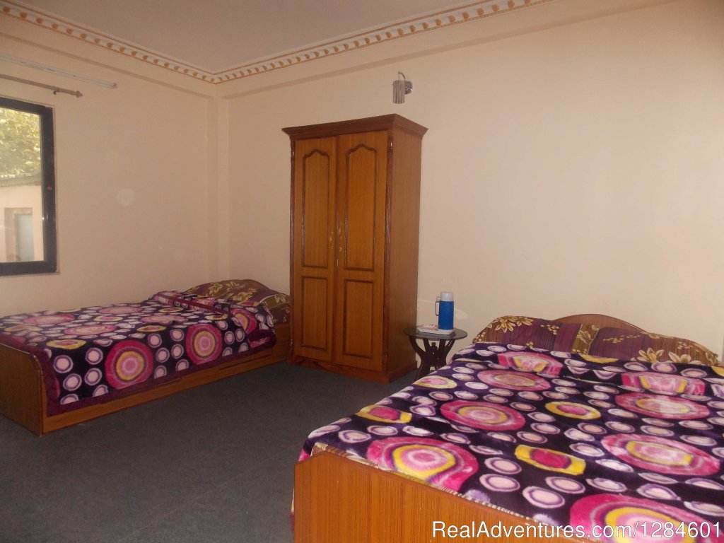 Twin Budhet Room | Cosy Countryside Homestay in Kathmandu | Image #4/5 | 