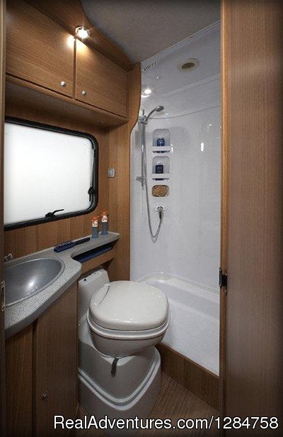 Bathroom | Rent a motorhome and explore Europe | Image #2/6 | 