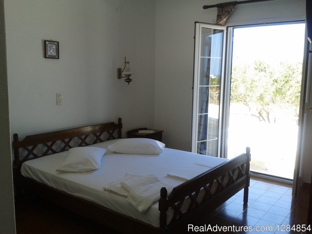 Wind Villas, Double room (3 bedrooms Villa) | Wind Villas, Pounda Paros- Kitesurfing/Windsurfing | Image #4/12 | 