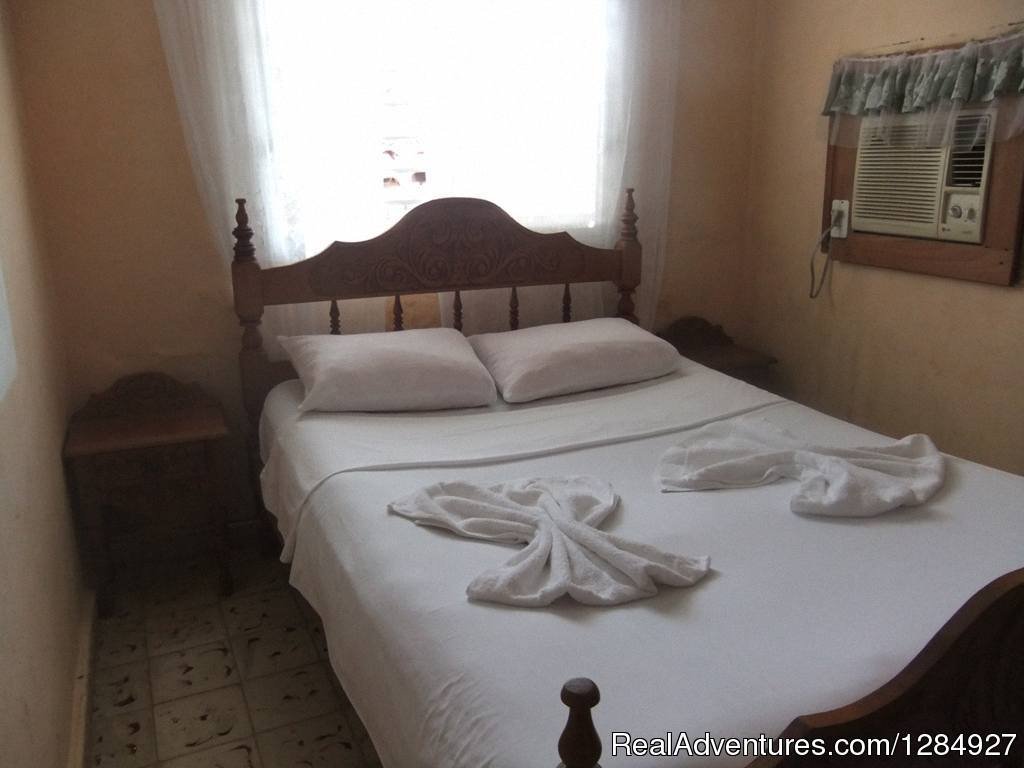 Room 1 | Hostal Xiomara y Delvis | Image #2/3 | 