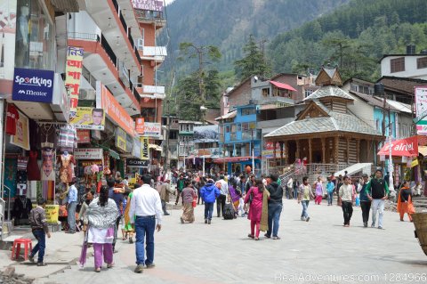 Mall Road - Manali