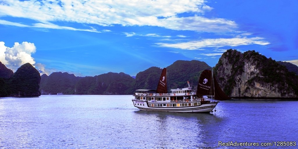 Halong - Bai Tu Long - Lan Ha | Nature Viet Tour | Image #2/5 | 