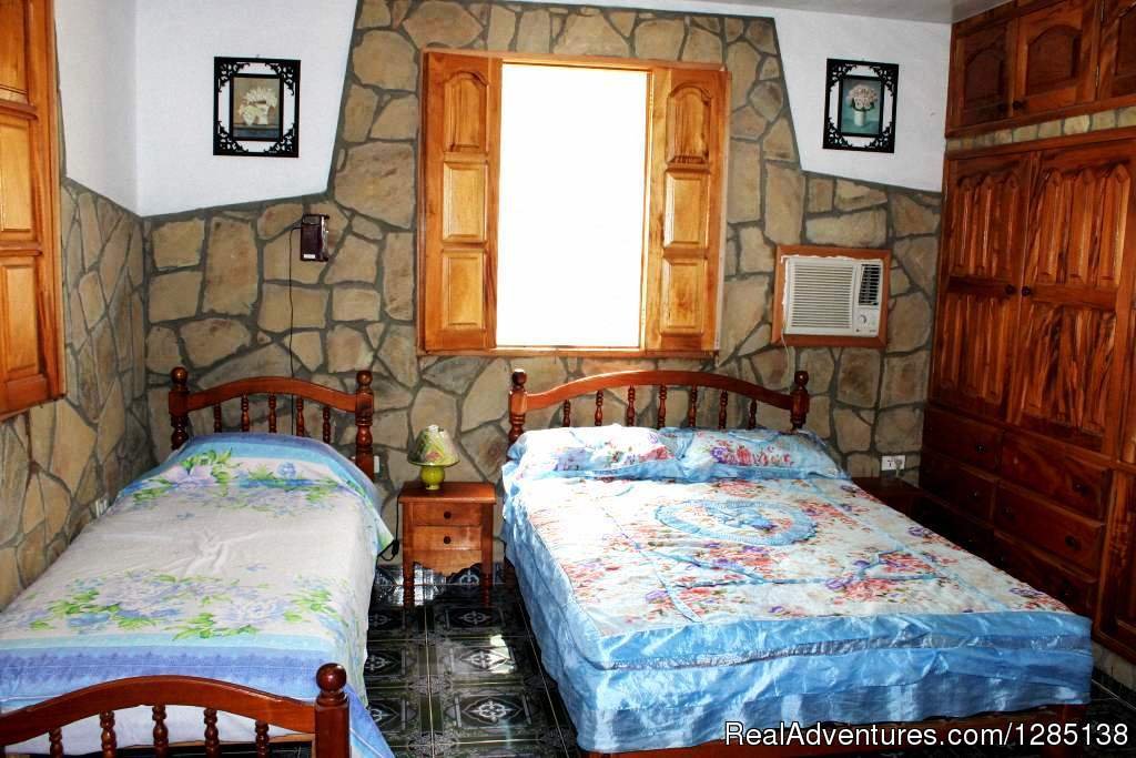 Room 1 | Hostal El Rubio | Image #2/8 | 