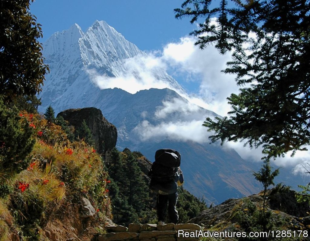 Our porter with our visitor | Upper Mustang Trek Nepal | Image #7/8 | 