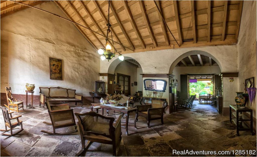 Living Room | Hostal Casa ayala en Trinidad | Image #2/15 | 