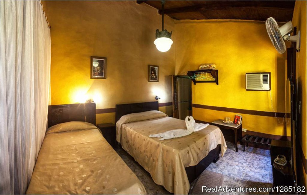 Room 2 | Hostal Casa ayala en Trinidad | Image #5/15 | 