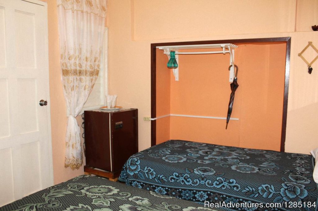 Room 1 | Hostal Fany Y Odalis | Image #5/12 | 