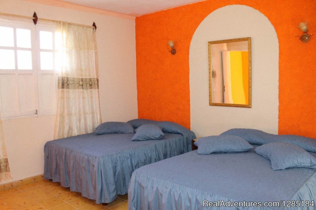 Room 2 | Hostal Fany Y Odalis | Image #8/12 | 